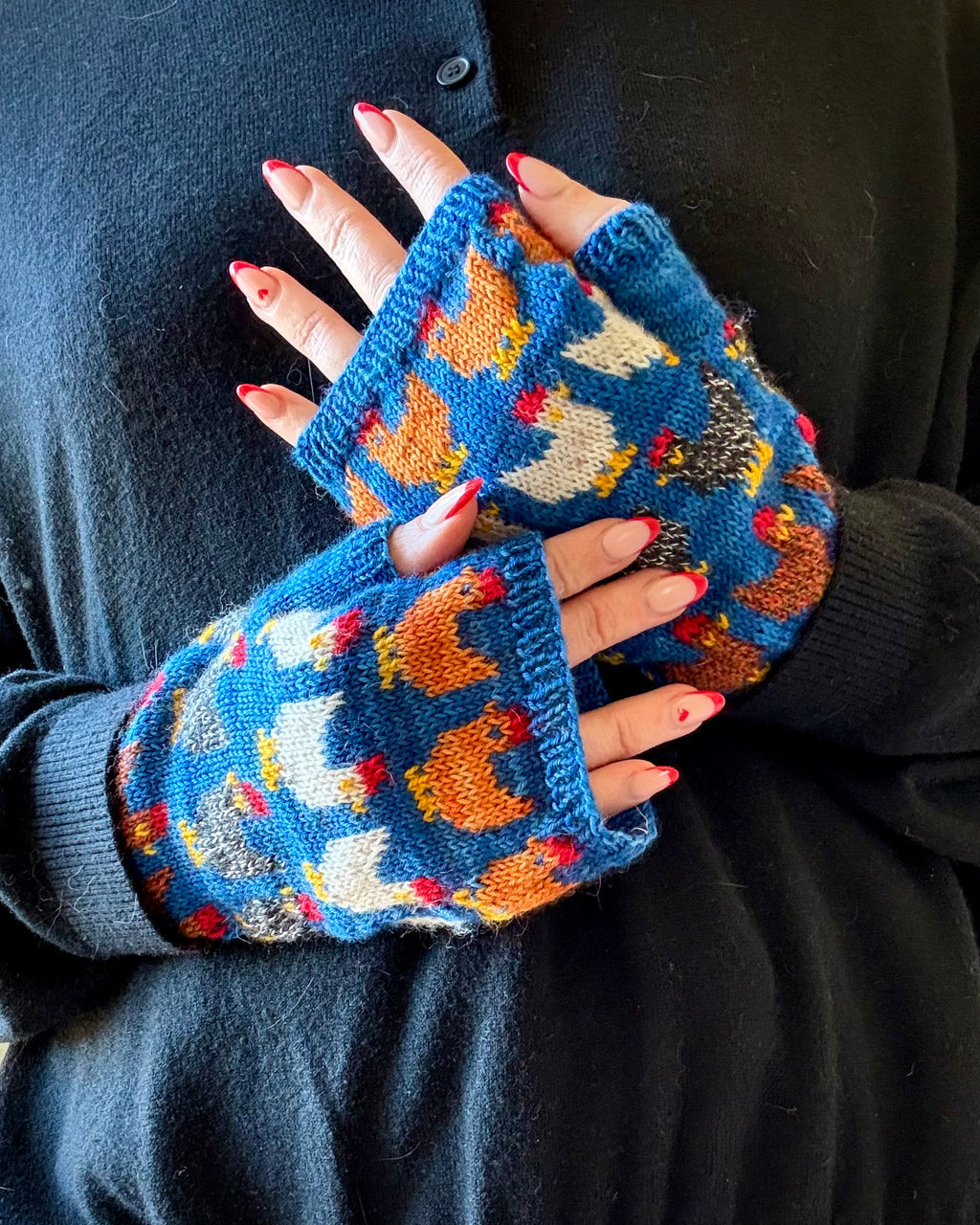 DIGITAL ITEM PDF knitting instructions - Herding Hens Mitts in English
