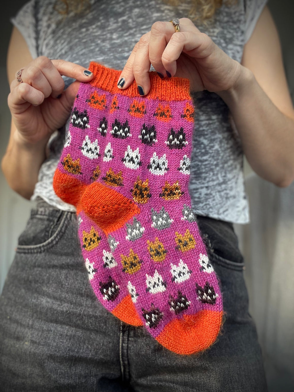 DIGITAL ITEM - Purr-fect socks knitting pattern.