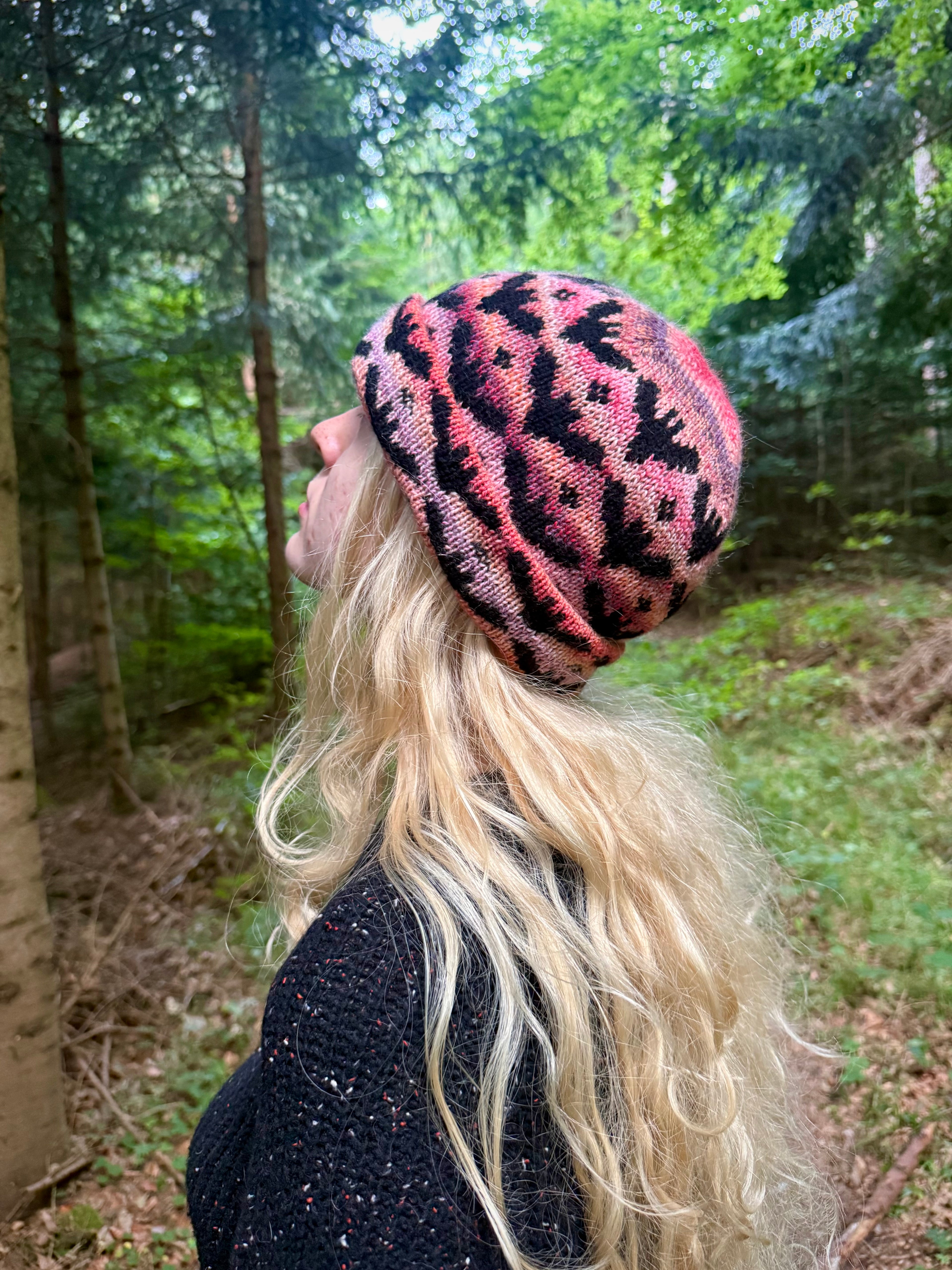 DIGITAL ITEM - I'm Batty for Halloween Hat PDF pattern. English & German only