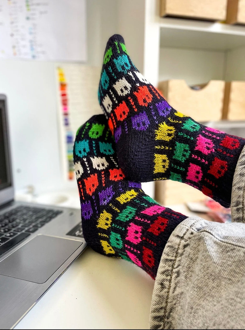DIGITAL ITEM - Retro Gamer socks