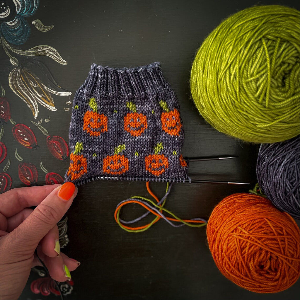 DIGITAL ITEM Just peachy pumpkins sock set knitting instructions - English only