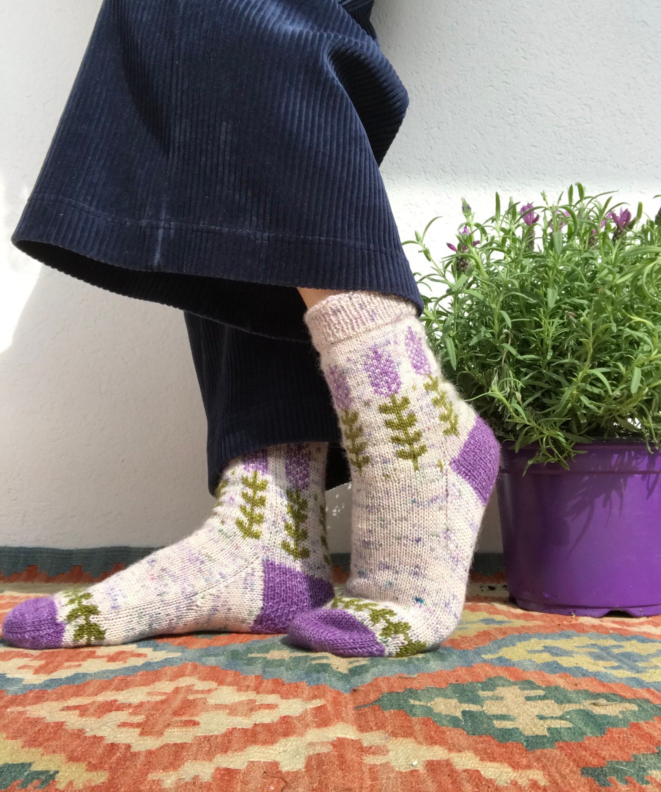 DIGITAL ITEM. Blooming Lavender socks knitting instructions