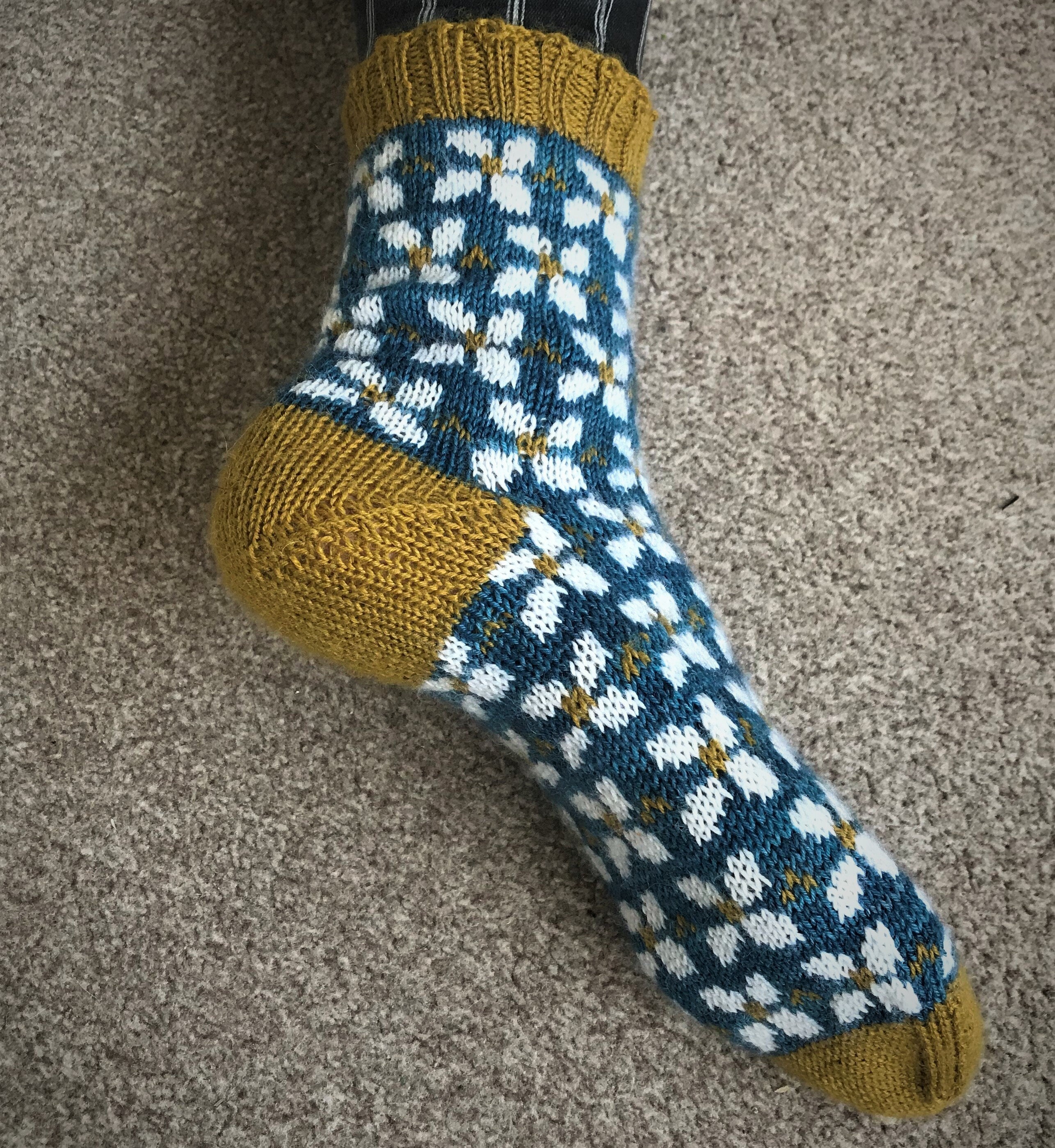 DIGITAL ITEM Whoops a Daisy sock knitting instructions