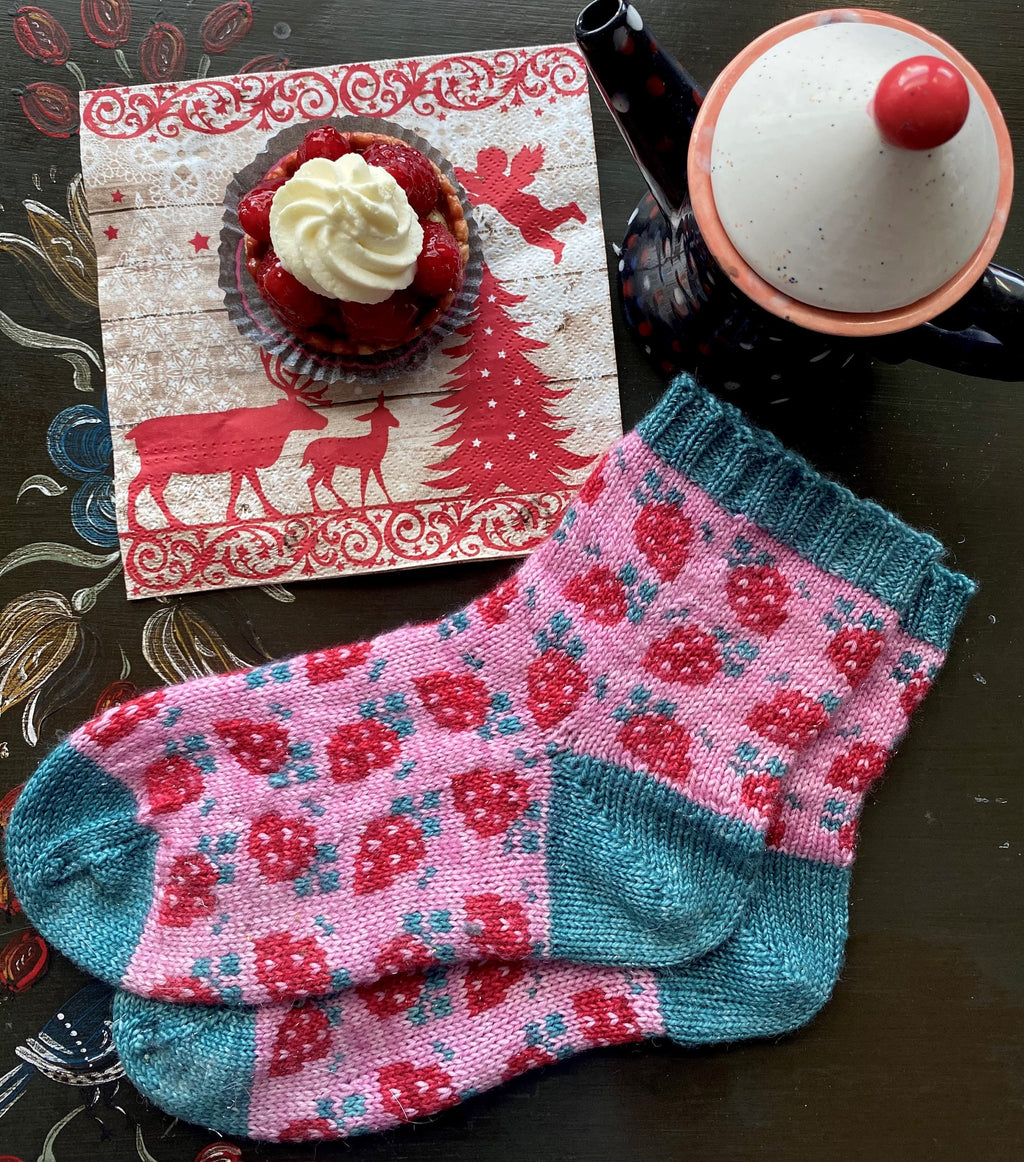 DIGITAL ITEM. Berry Special socks knitting instructions
