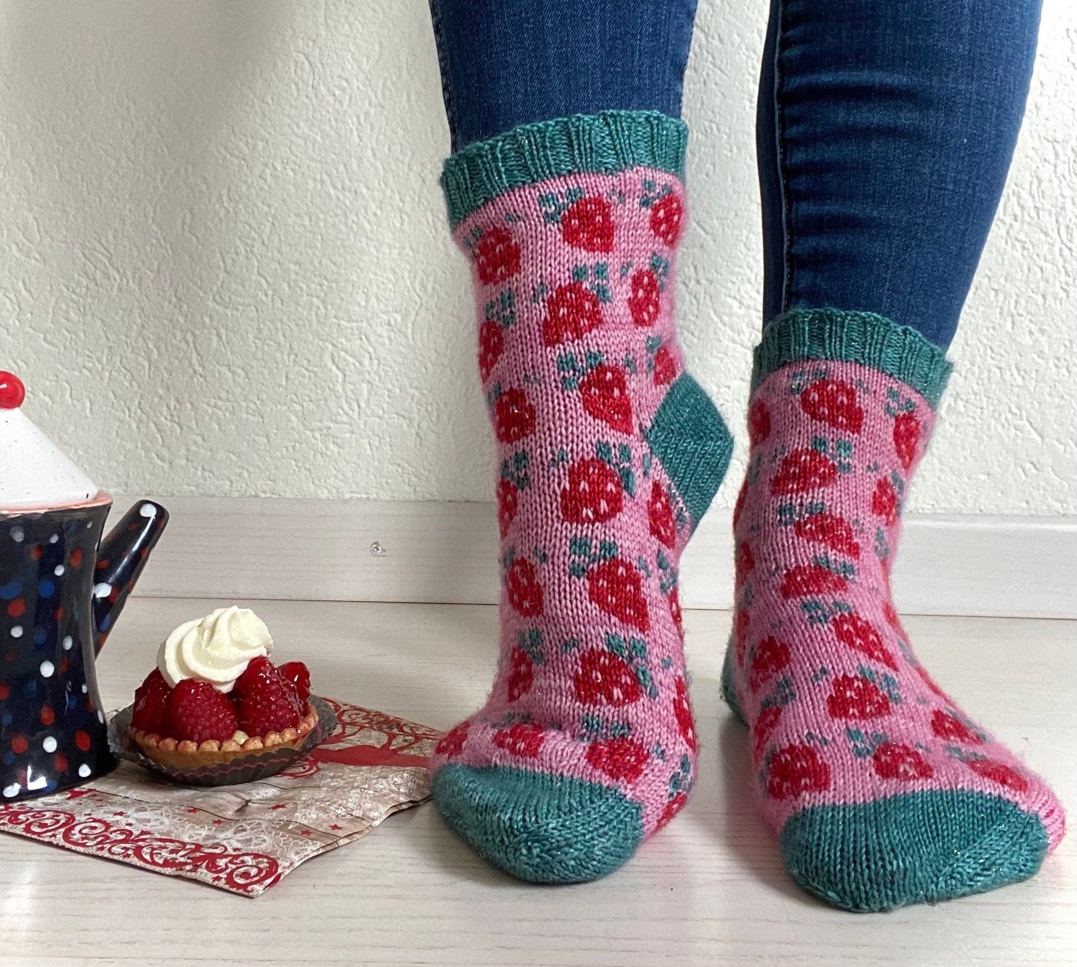 DIGITAL ITEM. Berry Special socks knitting instructions