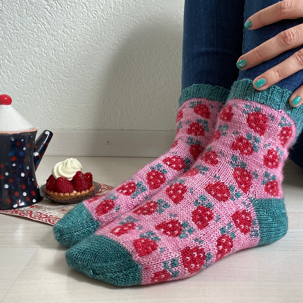 DIGITAL ITEM. Berry Special socks knitting instructions