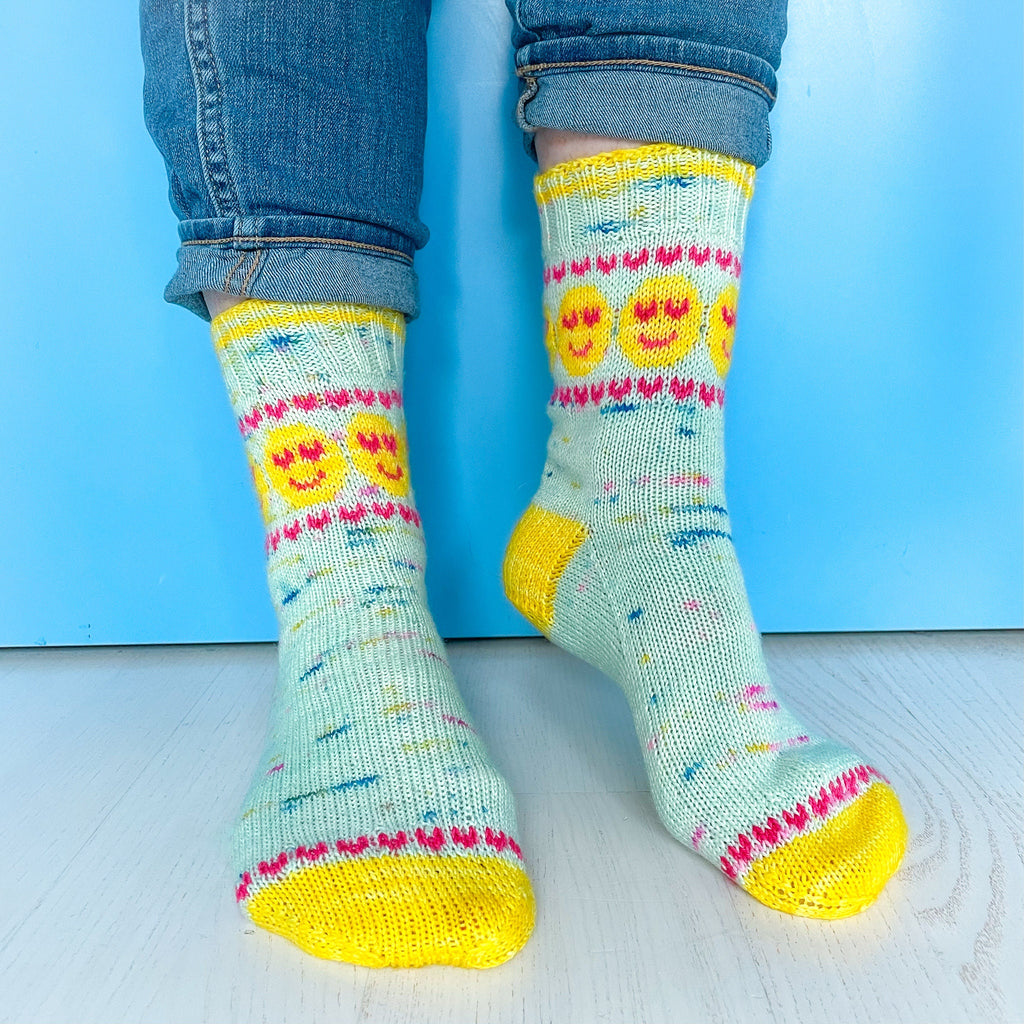 DIGITAL ITEM. PDF knitting instructions Heart Shaped sock set