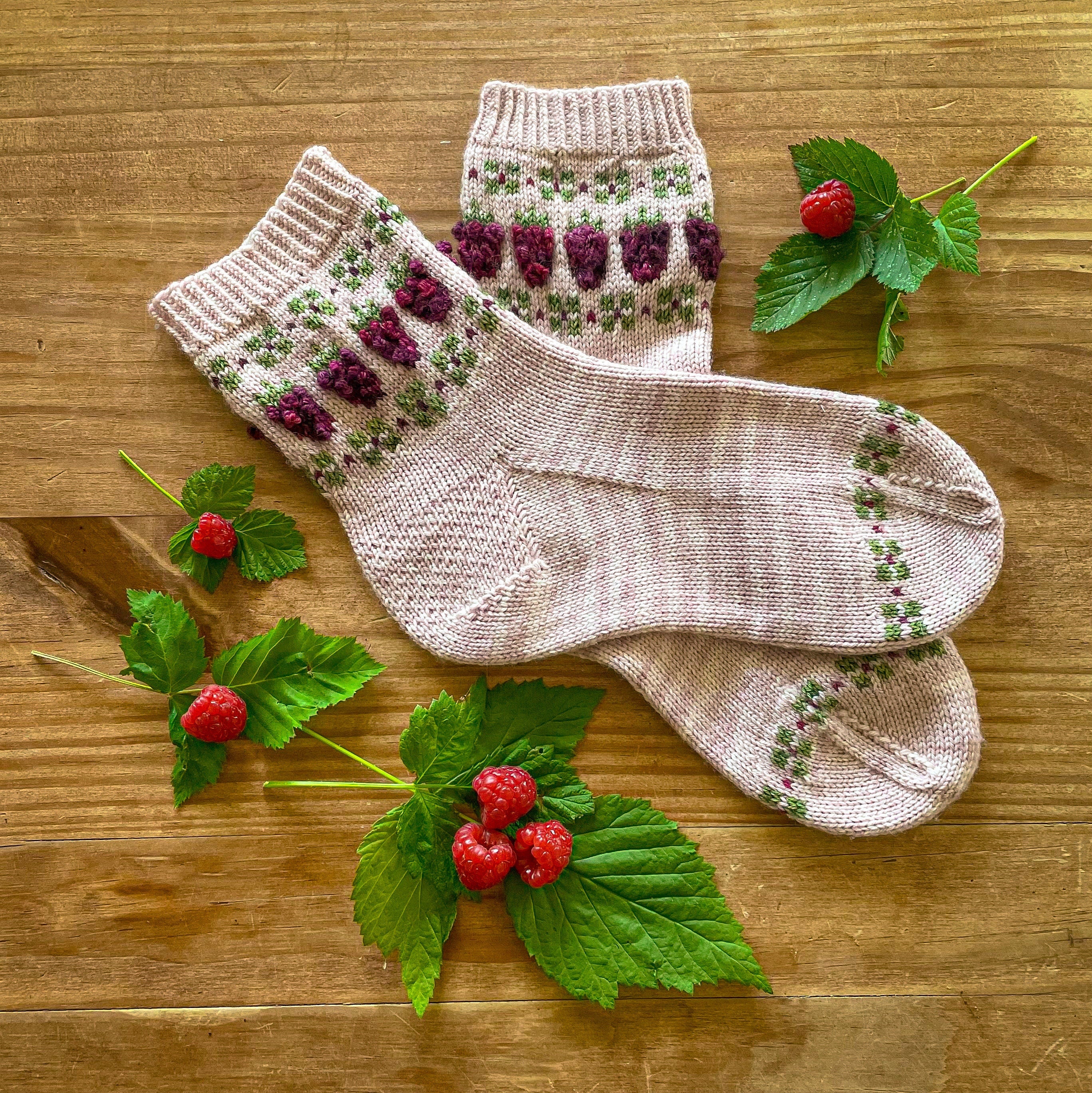 DIGITAL ITEM Feeling Fruity socks knitting instructions