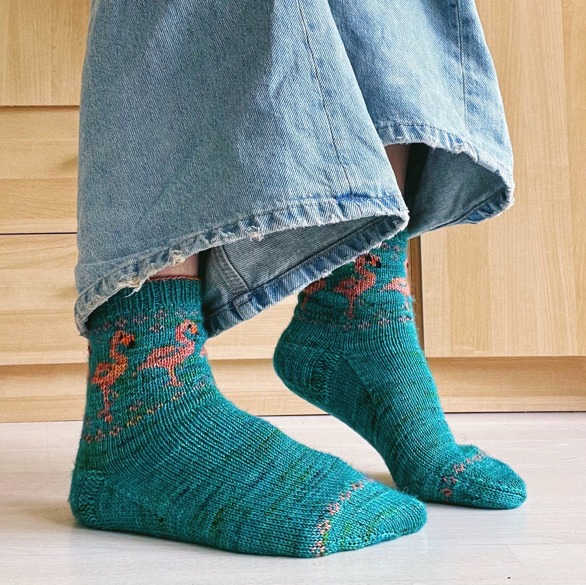 DIGITAL ITEM - Flamboyant Flamingos socks