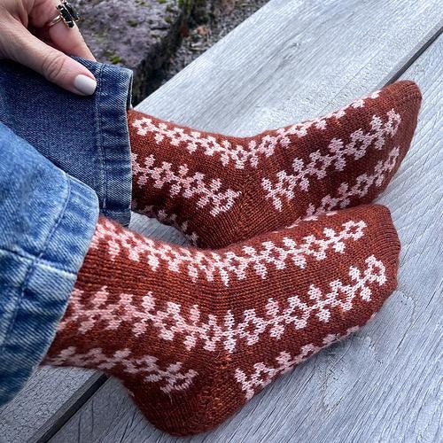 DIGITAL ITEM - Joyce socks knitting pattern