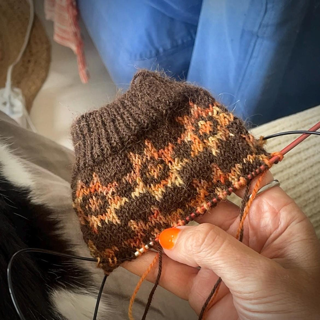 DIGITAL ITEM - Under the Quilt socks PDF knitting instructions