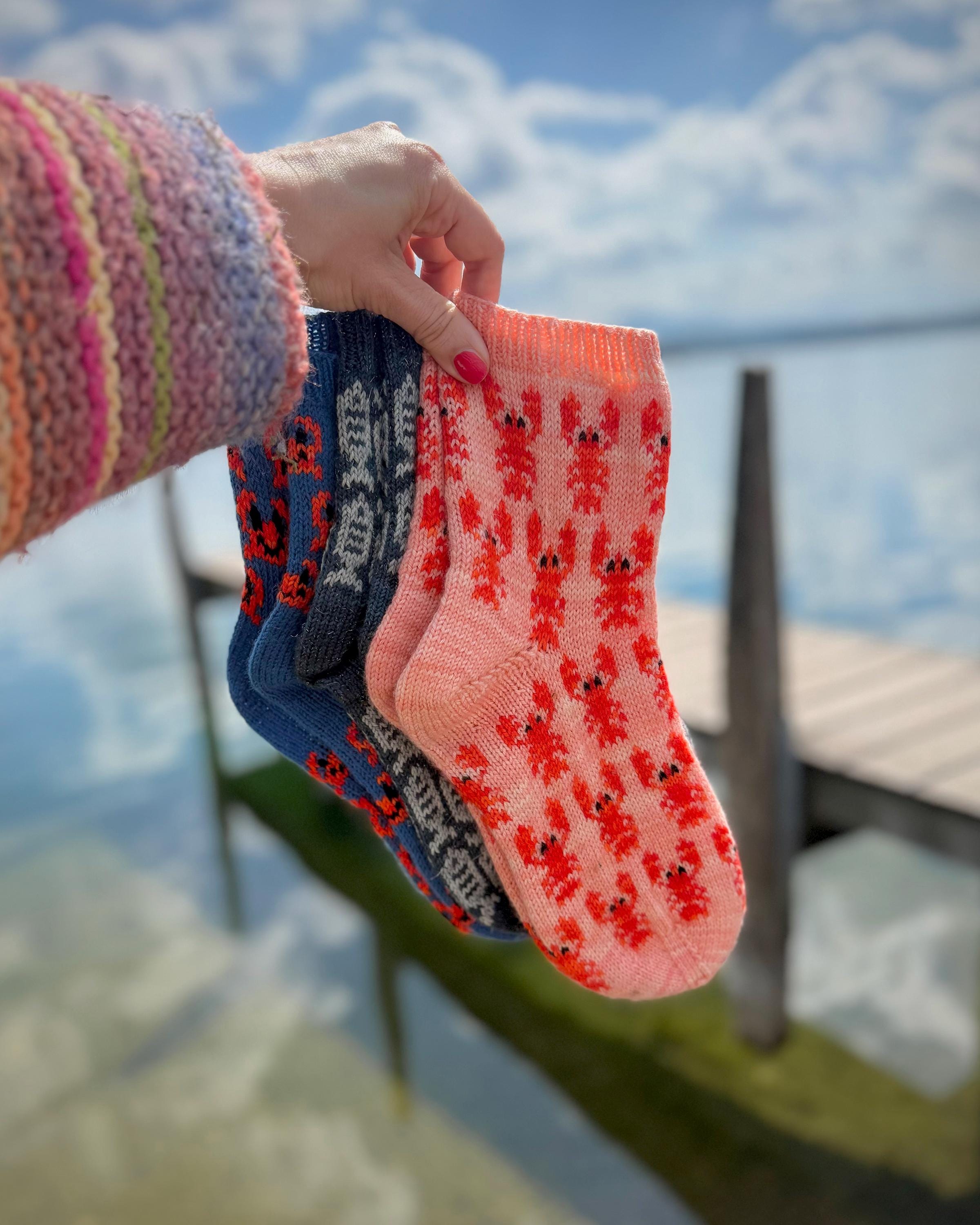 DIGITAL ITEM - Fishfolks Fancy sock set. PDF Knitting instructions