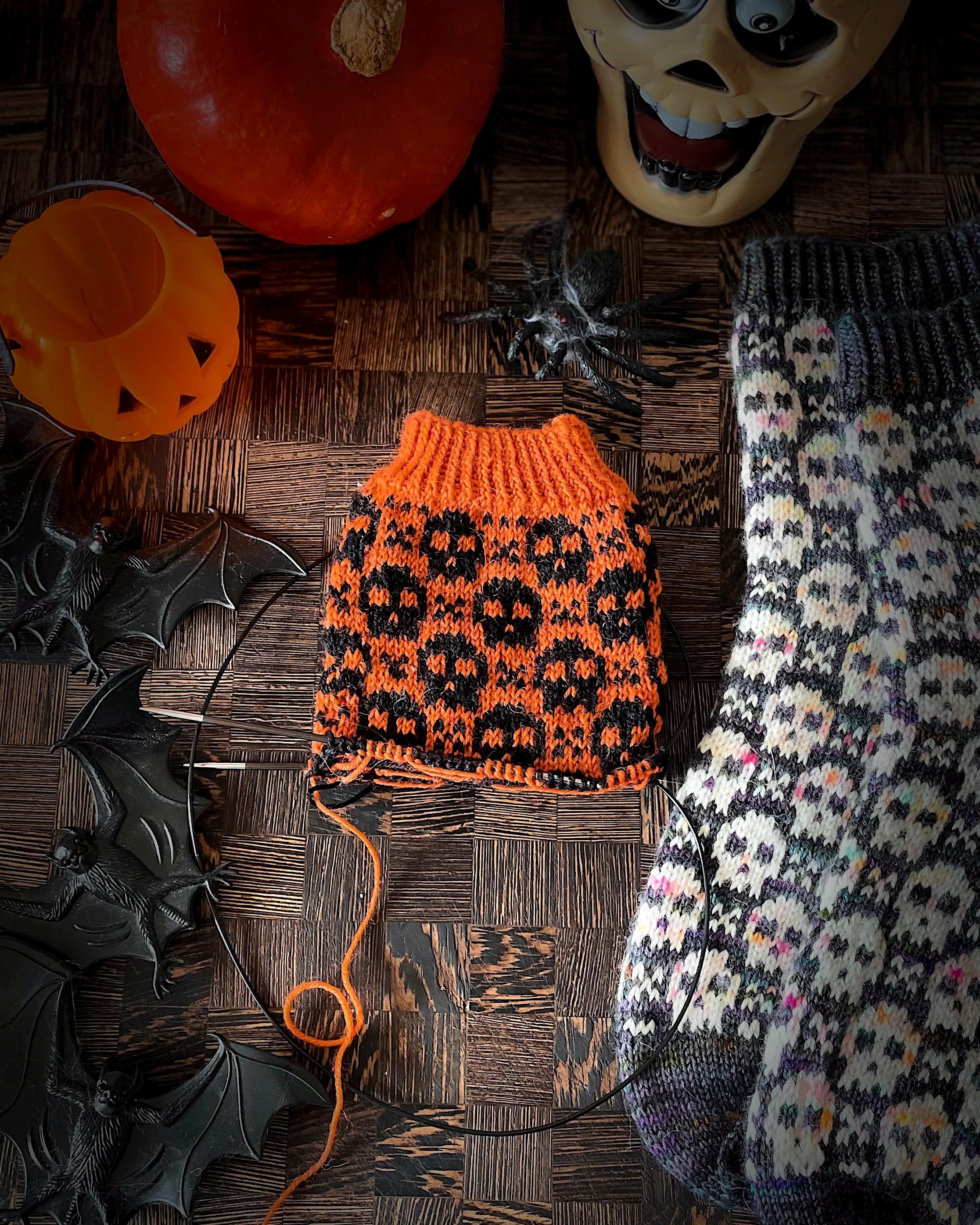 DIGITAL ITEM - PDF Spooktacular socks. English only