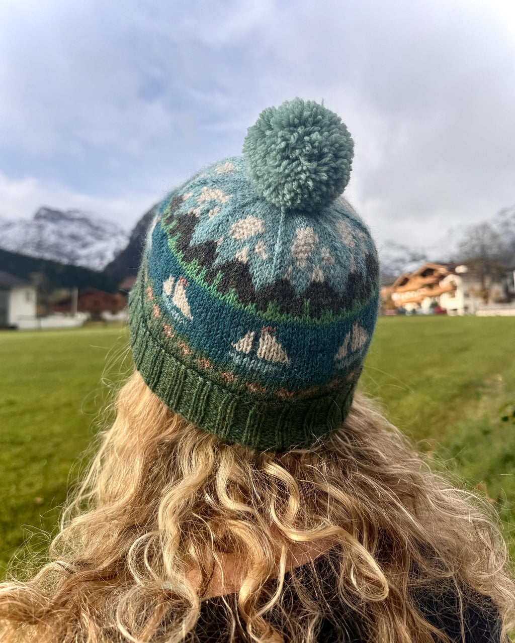 DIGITAL ITEM PDF. The Hills Are Alive with the Sound of Knitters Beanie