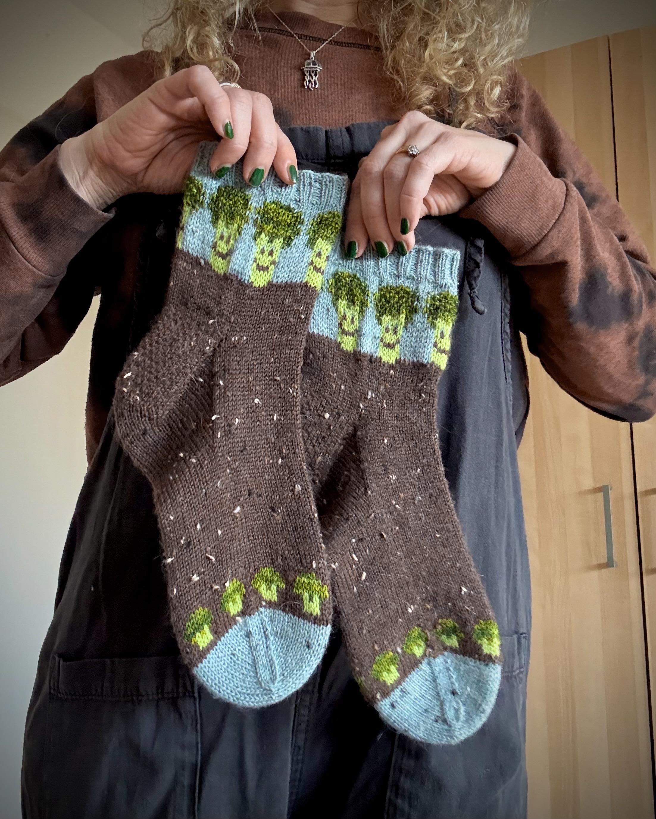 DIGITAL ITEM - PDF File. Broccoli Sockoli knitting pattern