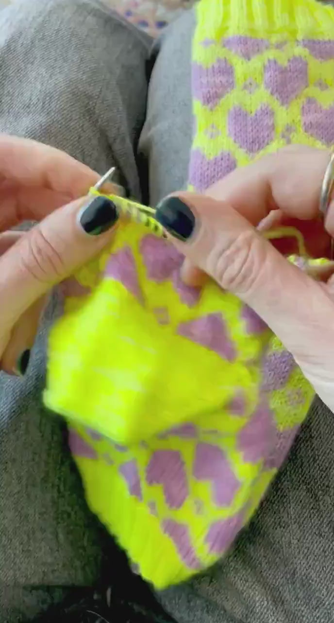 DIGITAL ITEM - I Heart socks PDF knitting pattern